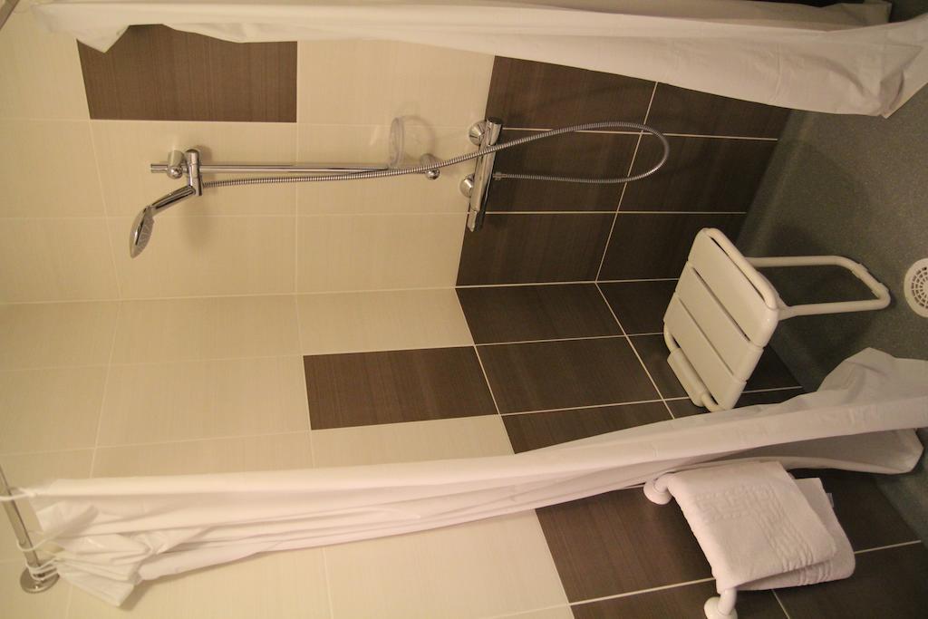 La Madeleine Hotel Saint-Benoît-sur-Loire Quarto foto