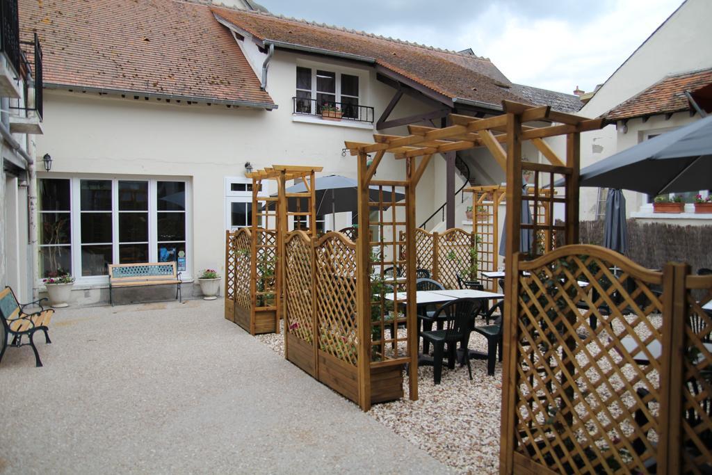 La Madeleine Hotel Saint-Benoît-sur-Loire Exterior foto